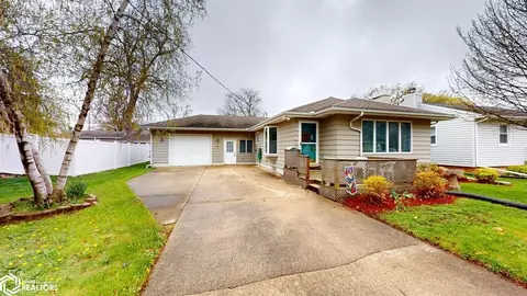 209 23rd St SW, Mason City, IA 50401