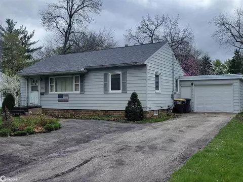 902 SW 1st St, Eagle Grove, IA 50533