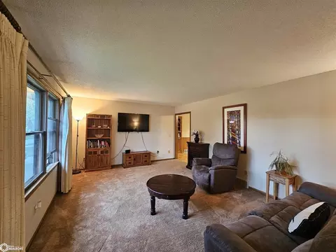 Living - 1503 Olive St, Carroll, IA 51401 photo 2 of 3