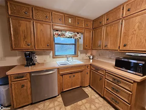 Kitchen - 1503 Olive St, Carroll, IA 51401 photo 2 of 3