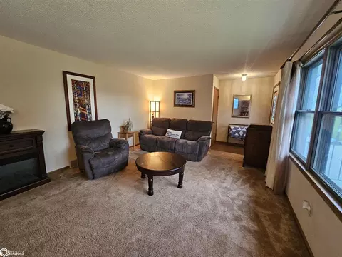 Living - 1503 Olive St, Carroll, IA 51401 photo 1 of 3