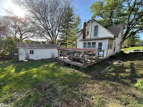 Exterior - 1007 7th St, Corning, IA 50841 photo 1 of 2