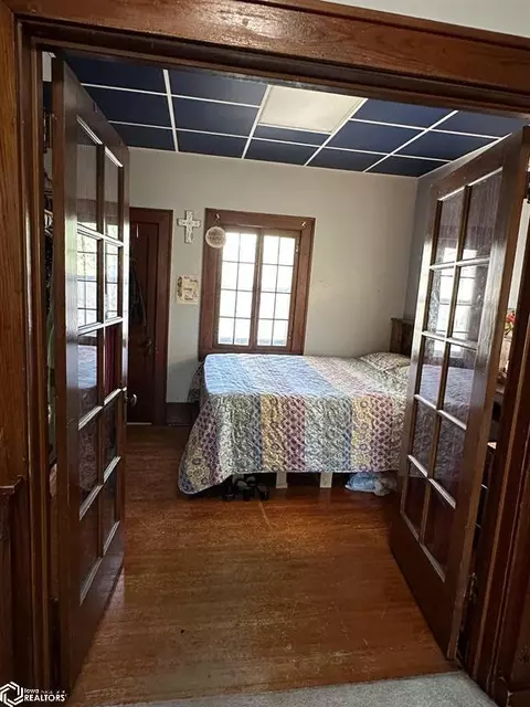 Bedroom - 1007 7th St, Corning, IA 50841 photo 1 of 3