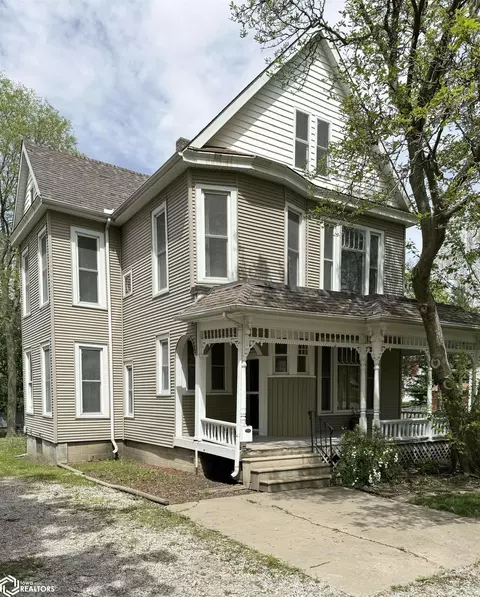 425 College Ave, Oskaloosa, IA 52577