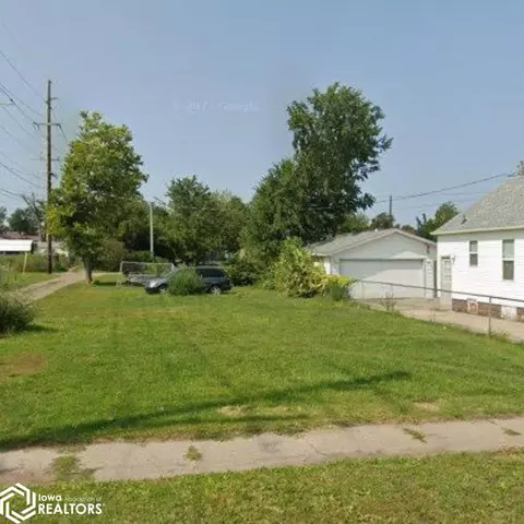 108 N 7th Ave, Marshalltown, IA 50158
