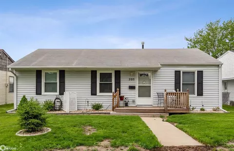 205 Schwartz St, West Burlington, IA 52655