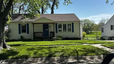 1308 S 2nd St, Oskaloosa, IA 52577