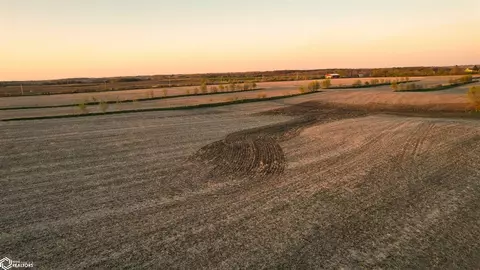 137 Th St, Van Meter, IA 50072 photo 41
