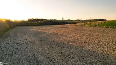 137 Th St, Van Meter, IA 50072 photo 17