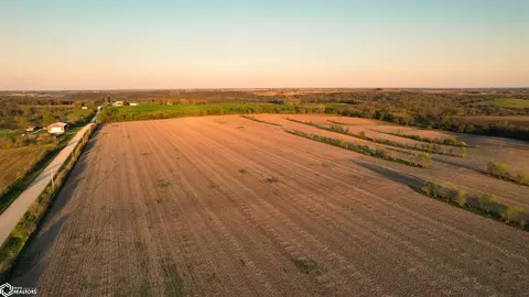 137 Th St, Van Meter, IA 50072 photo 33