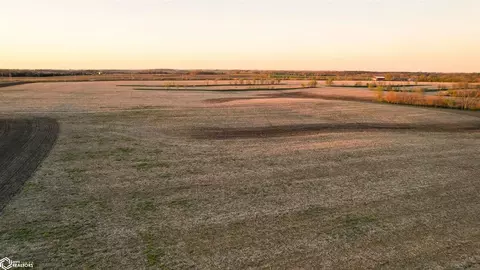 137 Th St, Van Meter, IA 50072 photo 39