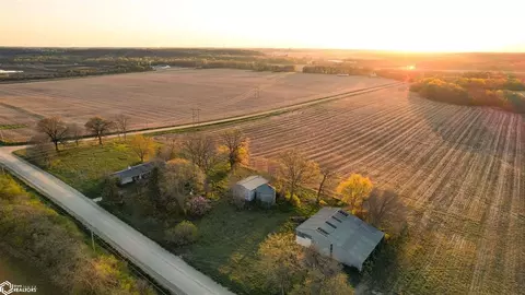 137 Th St, Van Meter, IA 50072 photo 10