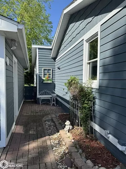 Exterior - 1521 E Grant, Centerville, IA 52544 photo 3 of 42