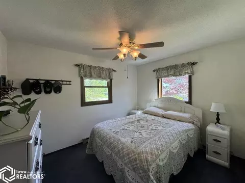 Bedroom - 1521 E Grant, Centerville, IA 52544 photo 4 of 6