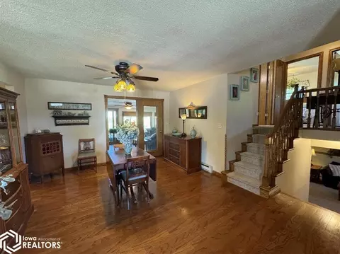 Dining - 1521 E Grant, Centerville, IA 52544 photo 3 of 7
