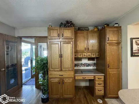 Kitchen - 1521 E Grant, Centerville, IA 52544 photo 7 of 8