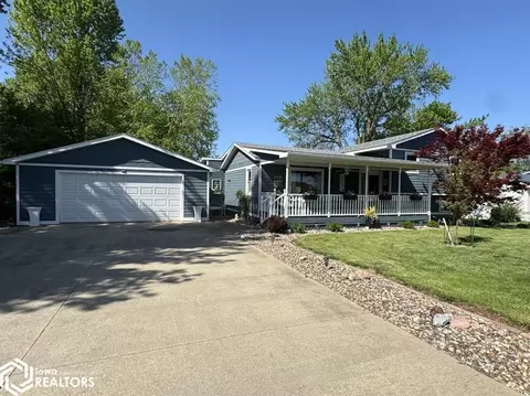 Exterior - 1521 E Grant, Centerville, IA 52544 photo 5 of 42