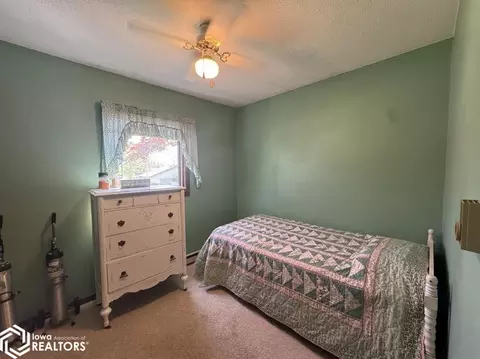 Bedroom - 1521 E Grant, Centerville, IA 52544 photo 6 of 6