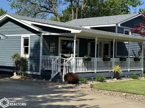 Exterior - 1521 E Grant, Centerville, IA 52544 photo 2 of 42