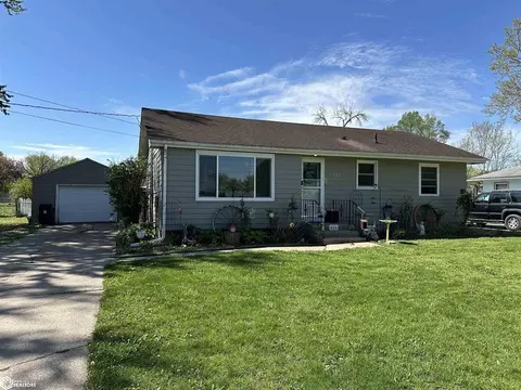 924 Glenwood Ave, Ottumwa, IA 52501