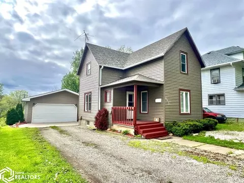 823 Prince St, Grinnell, IA 50112