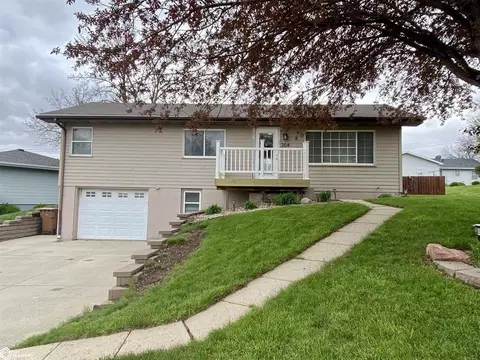 204 Walnut St, Audubon, IA 50025