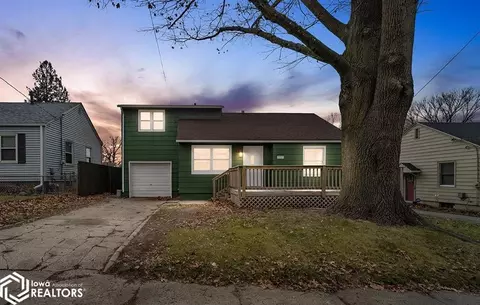 3017 Indianapolis Ave, Des Moines, IA 50317
