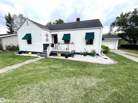 404 E Arkansas Ave, Bloomfield, IA 52537