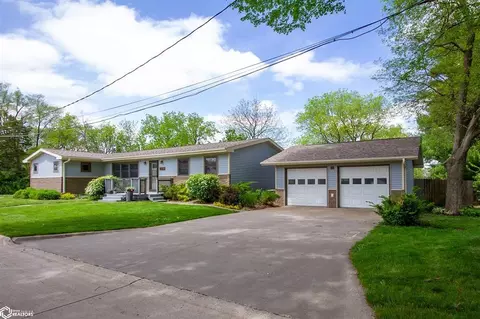 503 E Walnut St, New Sharon, IA 50207