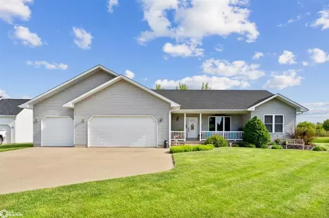 2602 Park Pl, Burlington, IA 52601