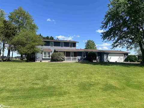 47 5th St, West Point, IA 52656