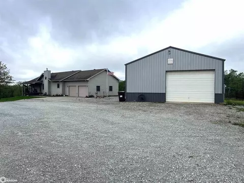 1106 Woodlawn Ave, Chariton, IA 50049