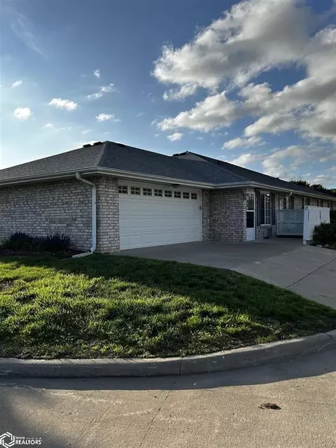 1123 48th St #17, Fort Madison, IA 52627