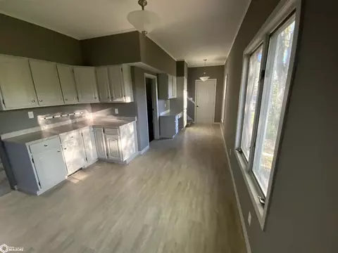 307 N 17th St, Denison, IA 51442 photo 5