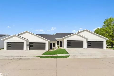 602 W Monroe St UNIT 101, Mount Pleasant, IA 52641