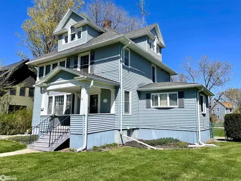 1420 West St, Grinnell, IA 50112