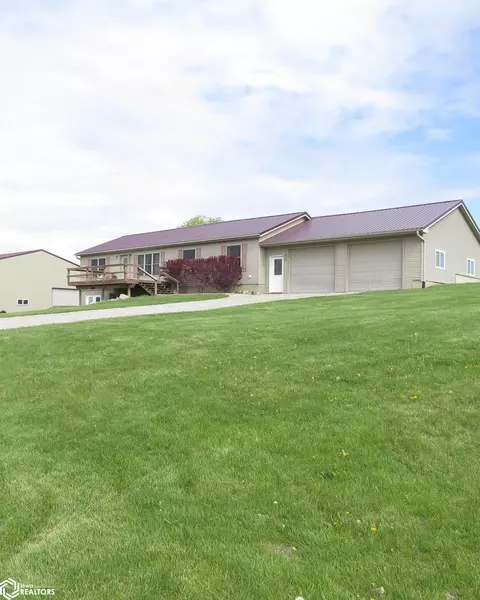 5176 Highway 63, Montezuma, IA 50171
