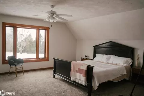 Bedroom - 1040 Washington Ave, Bennett, IA 52721 photo 6 of 8