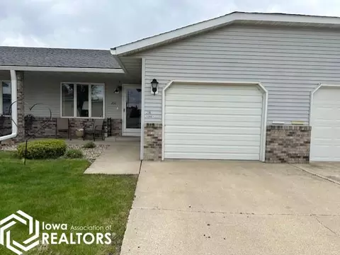 206 N 6th St, Forest City, IA 50436