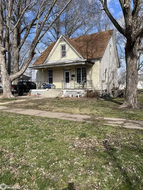 504 S 2nd St, Albia, IA 52531