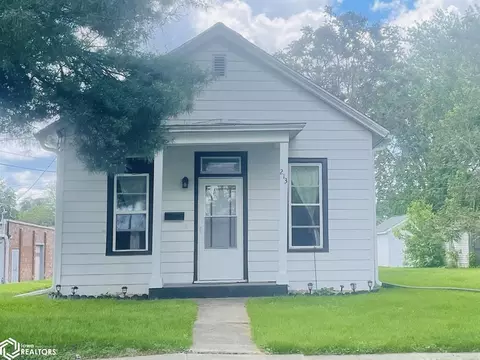 213 Sweeny Ave, Burlington, IA 52601