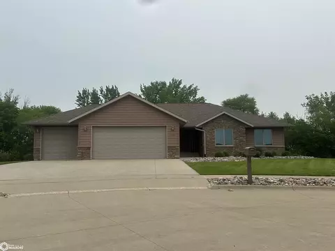 505 Eastland Cir, Algona, IA 50511
