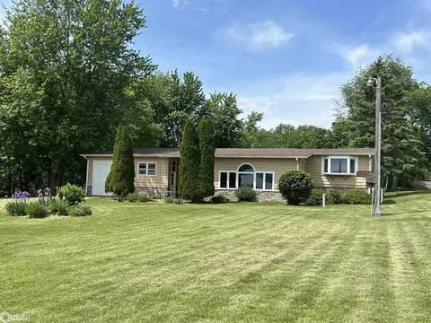 2751 255th Ave, Montrose, IA 52639
