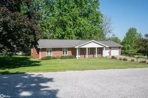 715 S 7th St, Warsaw, IL 62379