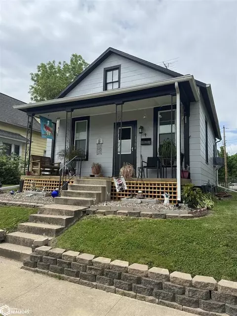 1304 Brick St, Burlington, IA 52601