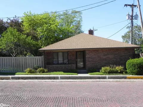 504 Jefferson St, Bedford, IA 50833