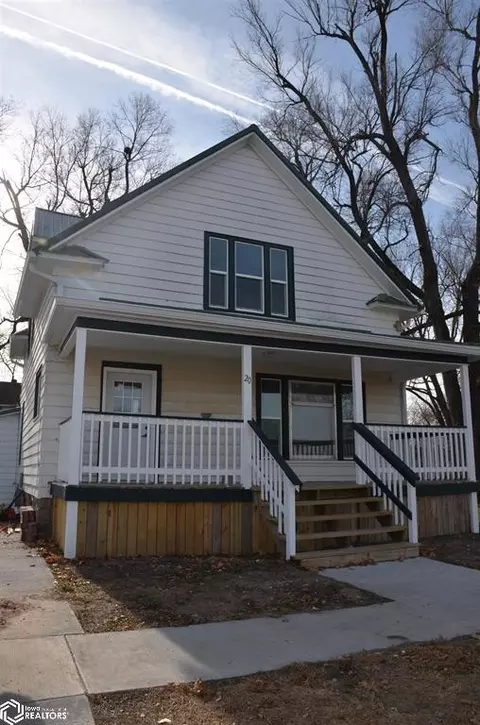 20 2nd Ave, Albia, IA 52531