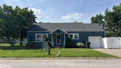 224 S 21st St, Keokuk, IA 52632