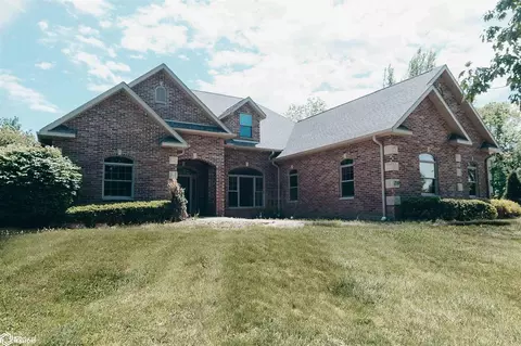 216 Riverview Dr, Keosauqua, IA 52565