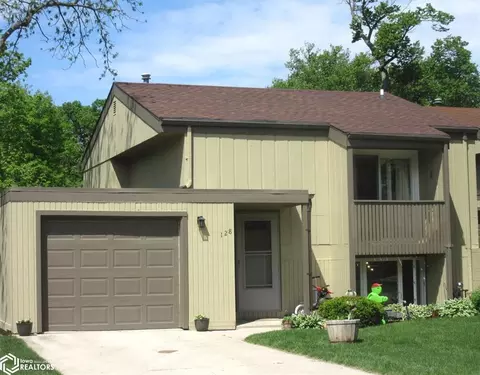 128 Sweetgrass Ln, Forest City, IA 50436